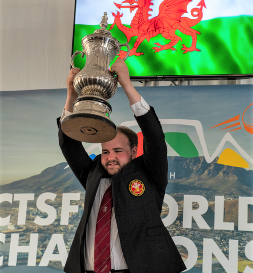 elis jones world champion